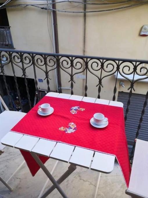 Angelina'S Apartment Cefalu Luaran gambar