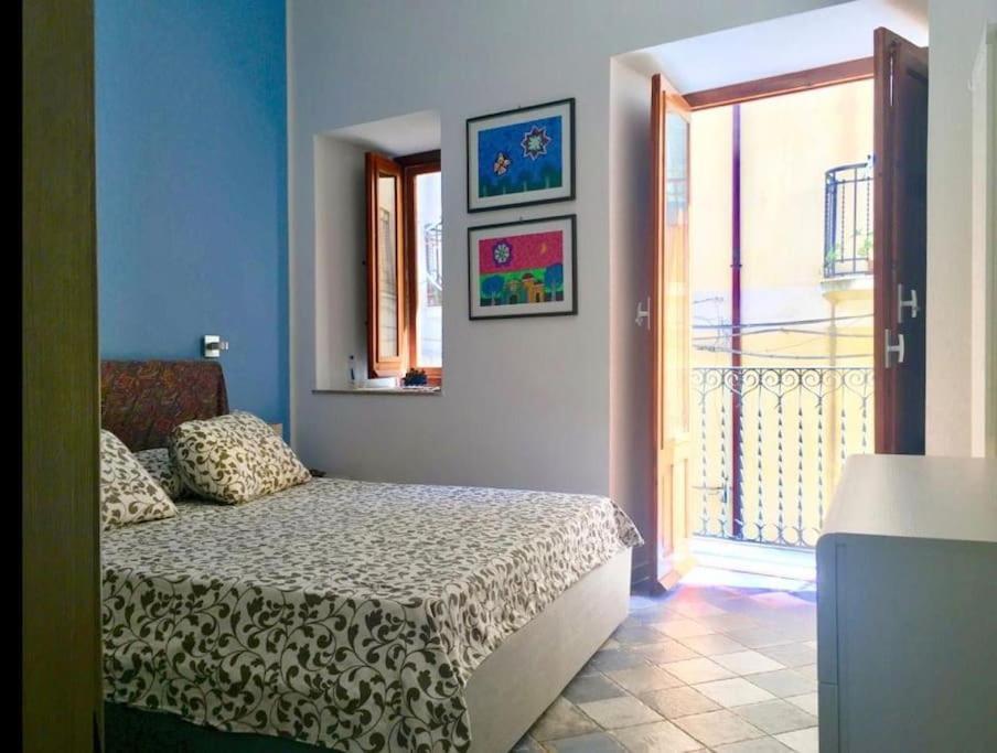 Angelina'S Apartment Cefalu Luaran gambar